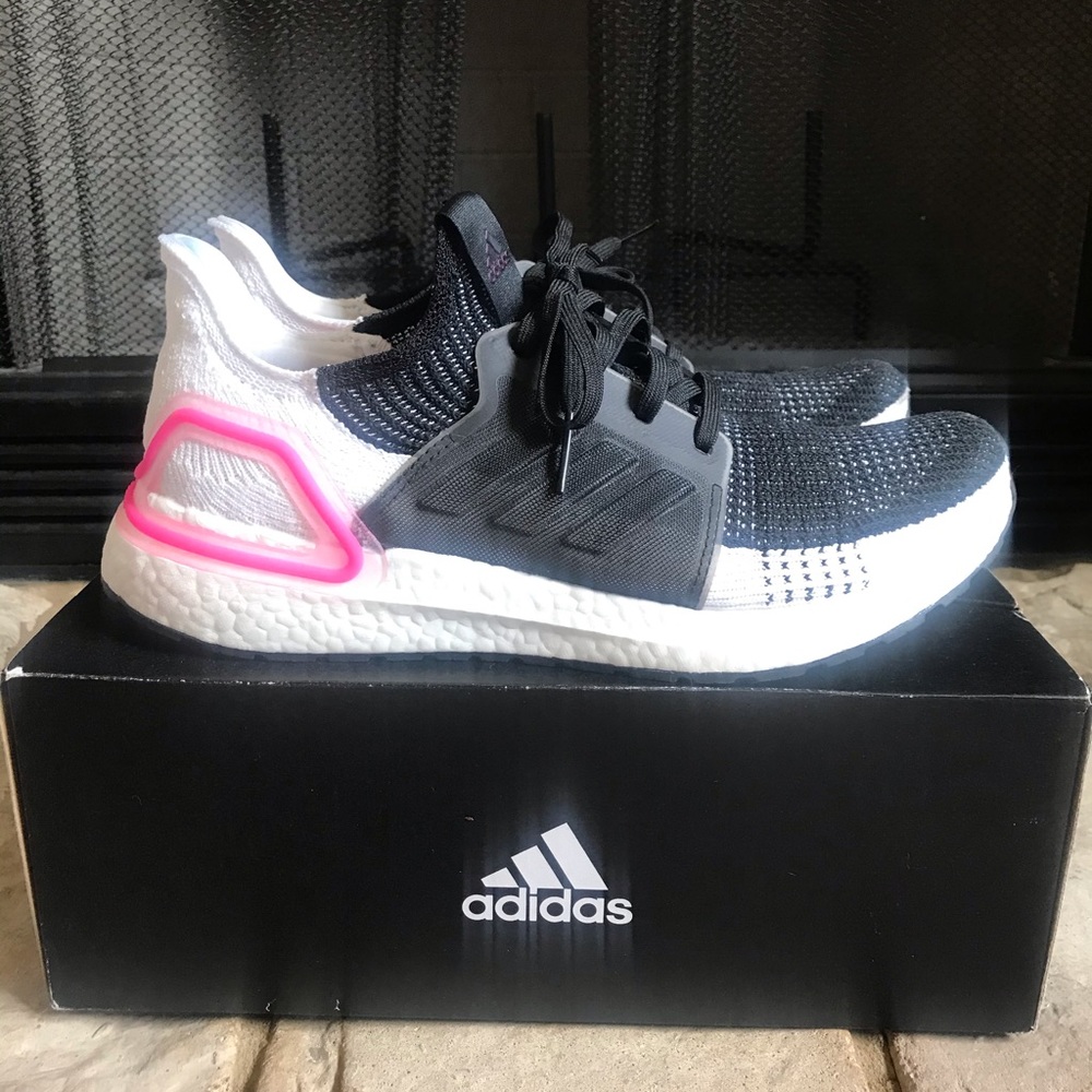 adidas Women's UltraBOOST Running Shoes size 11